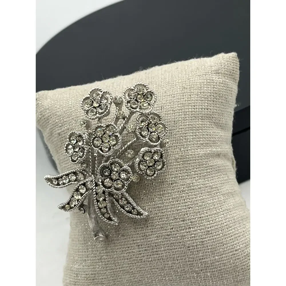Crown Trifari Vintage Rhinestone Listed Plated‎ Mill Work Floral Bouquet Brooch